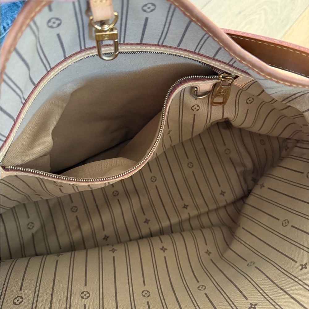 Louis Vuitton Delightful PM Monogram Bag - Picture 5 of 6
